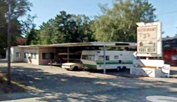 A&W Restaurant - Paradise - M-123 - 2